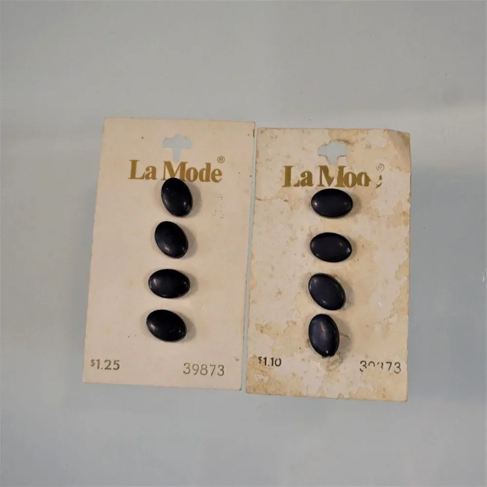 Vintage La Mode Buttons Navy Blue New On Card  8 Total